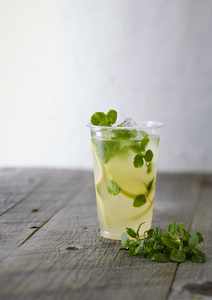 homemade_mint_lemonade